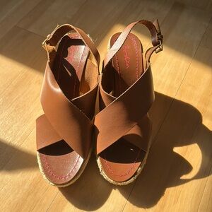 Boden like new brown leather wedge sandals! Size EU40/US8